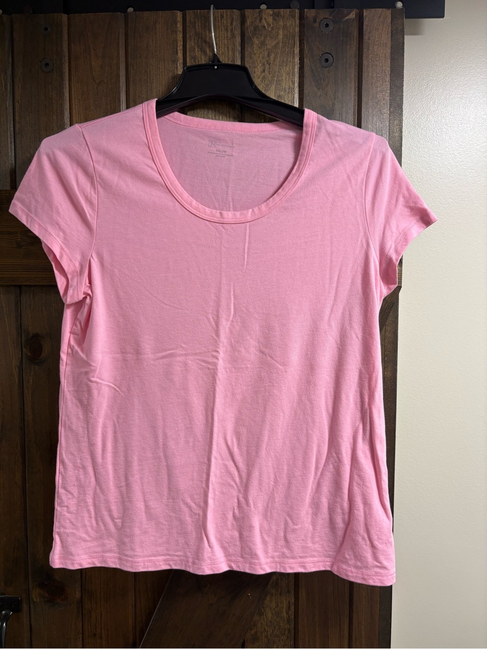 NWOT No Boundaries by Pink Short Sleeve Crewneck Tee - Picture 1 of 3